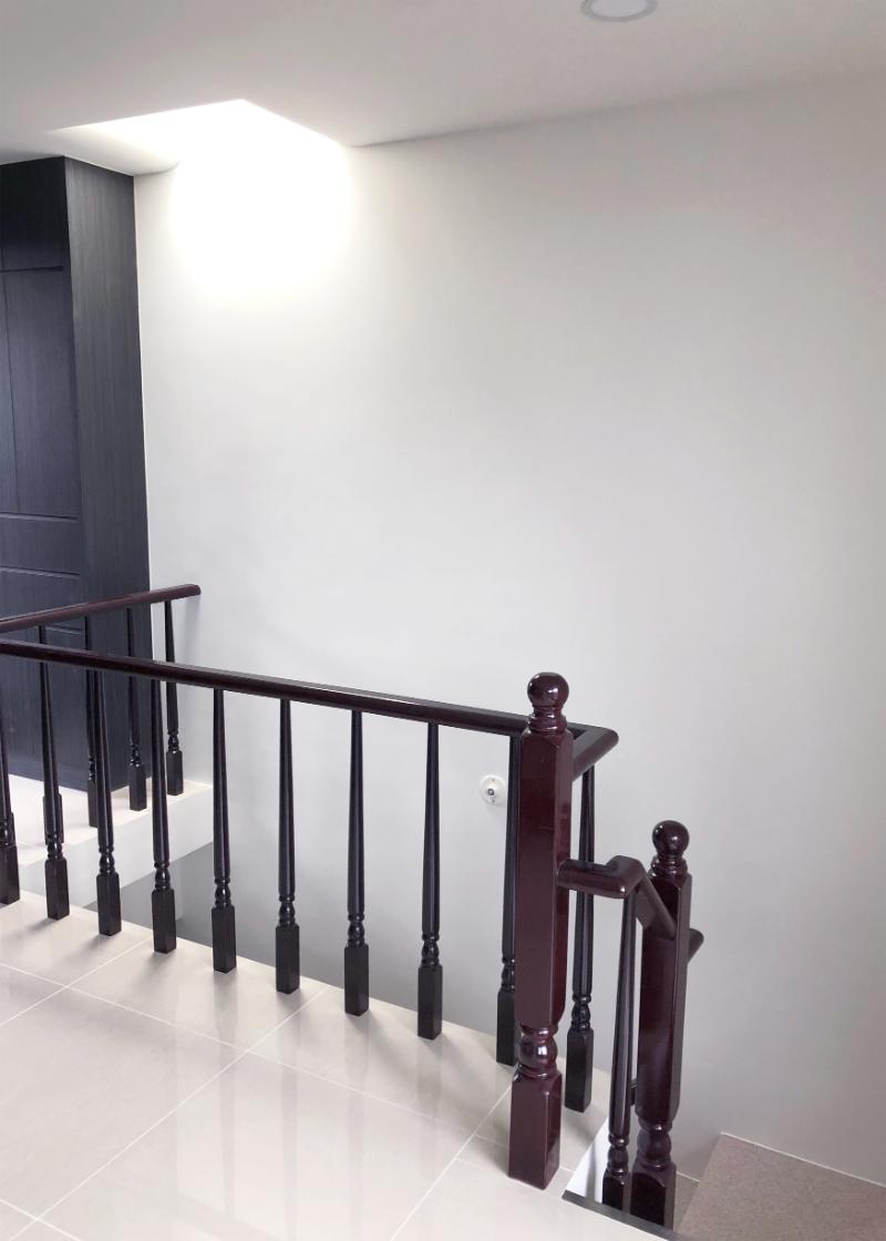 giếng trời kết hợp lối lên cầu thang